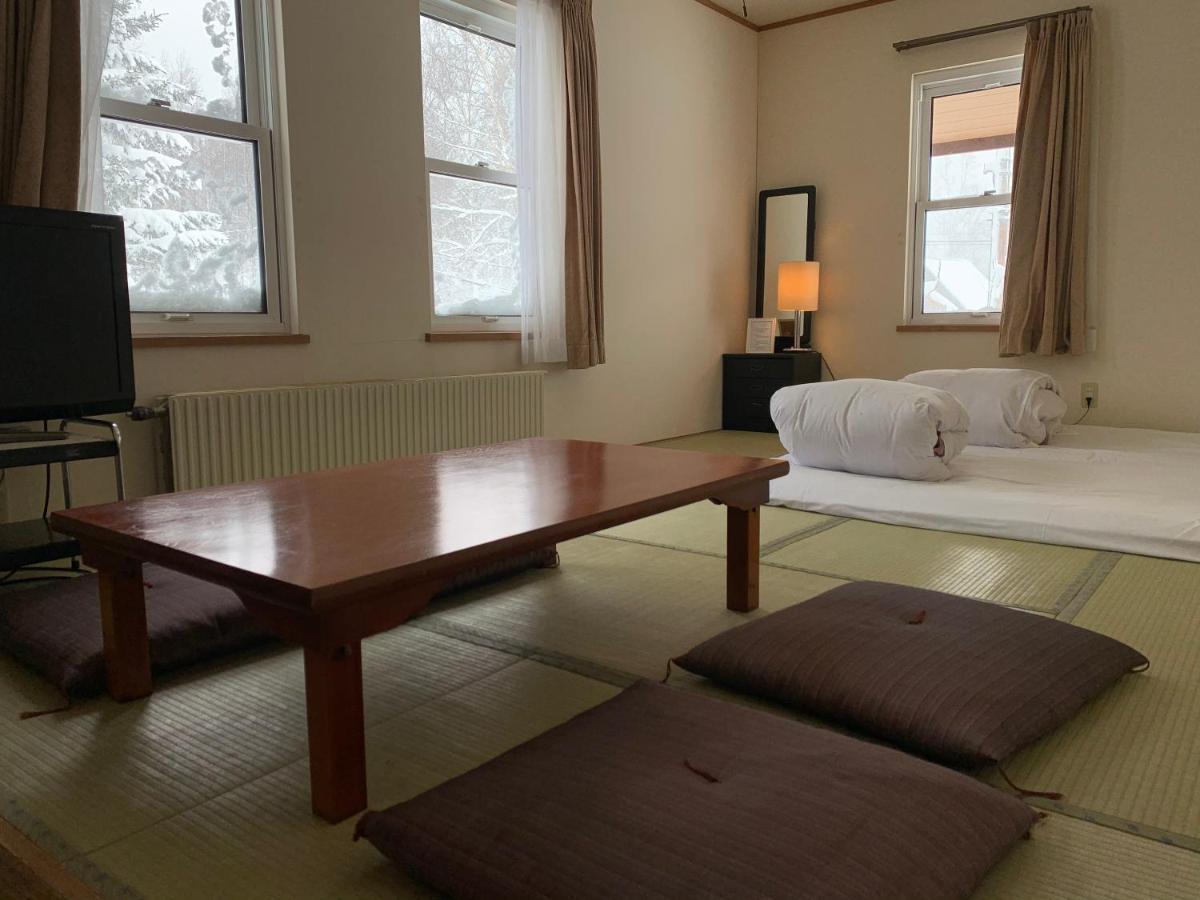 Niseko Ski Lodge - Higashiyama Exterior photo